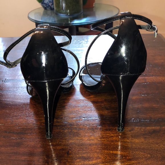Sexy Black patent Strappy Heel Sandals - Picture 4 of 7